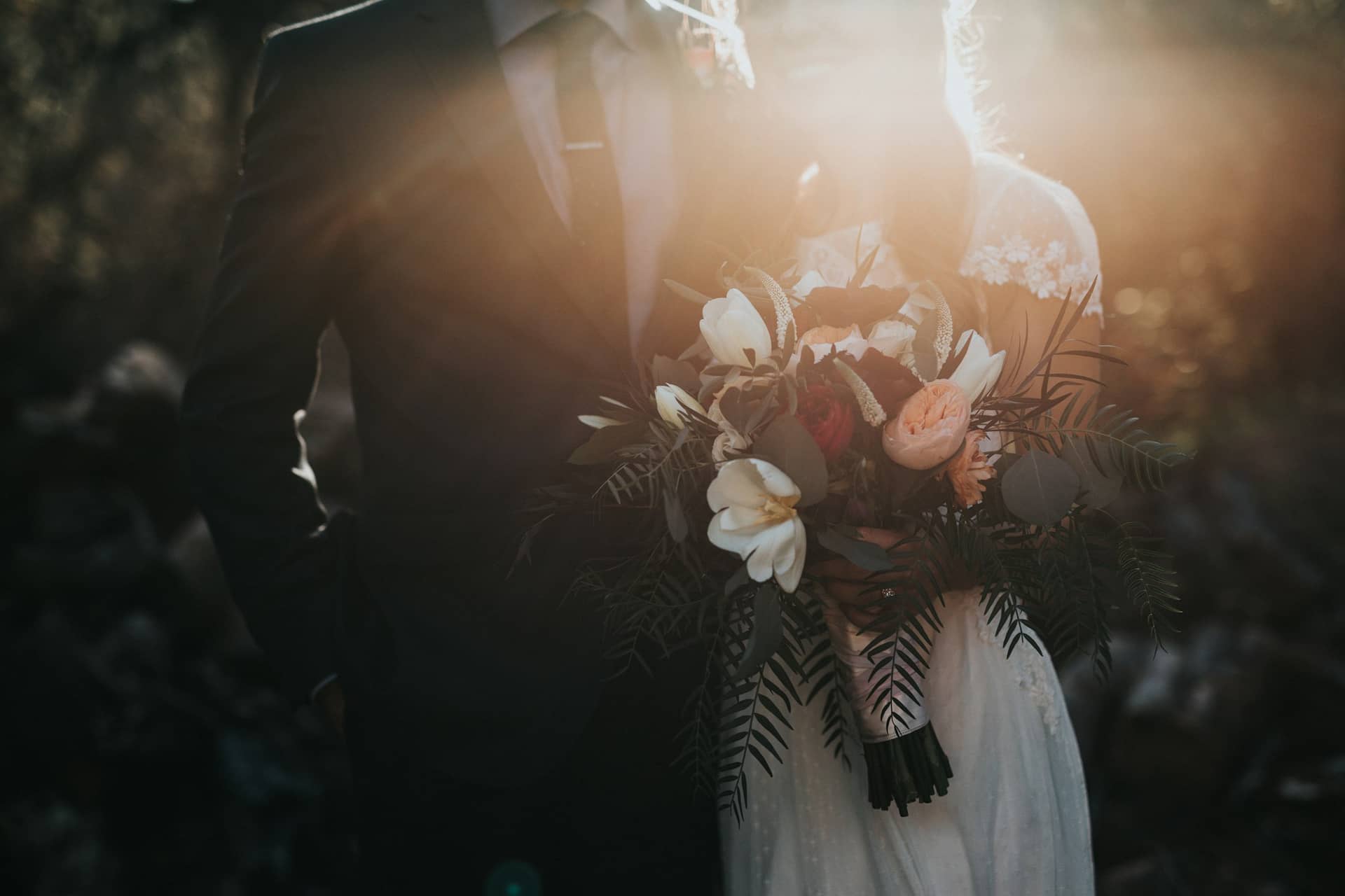 Couple en lumière naturelle